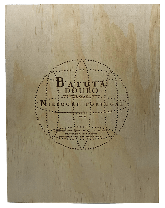 
                  
                    Batuta Tinto
                  
                