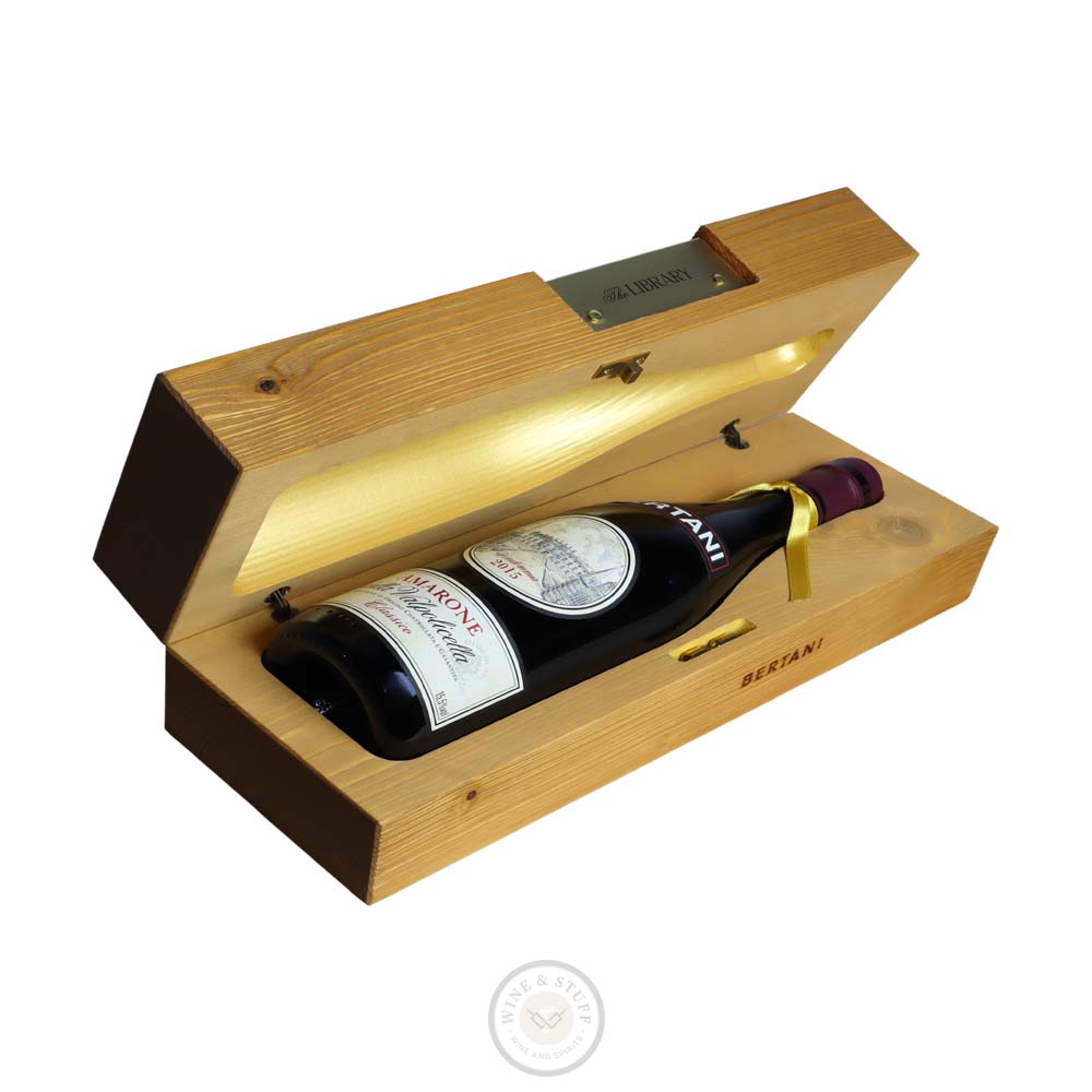 
                  
                    Bertani Amarone della Valpolicella 2015 Tinto
                  
                