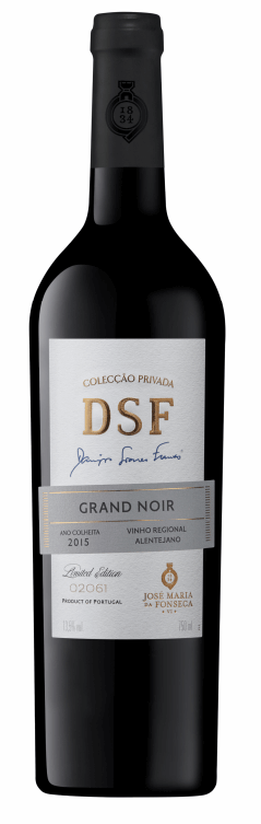 
                  
                    Dsf Grand Noir Red 2015
                  
                